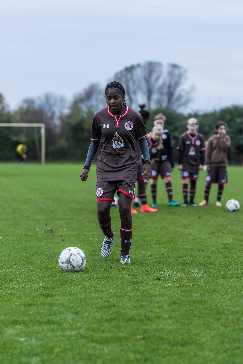 Bild 96 - C-Juniorinnen Halstenbek-Rellingen - St.Pauli : Ergebnis: 0:5